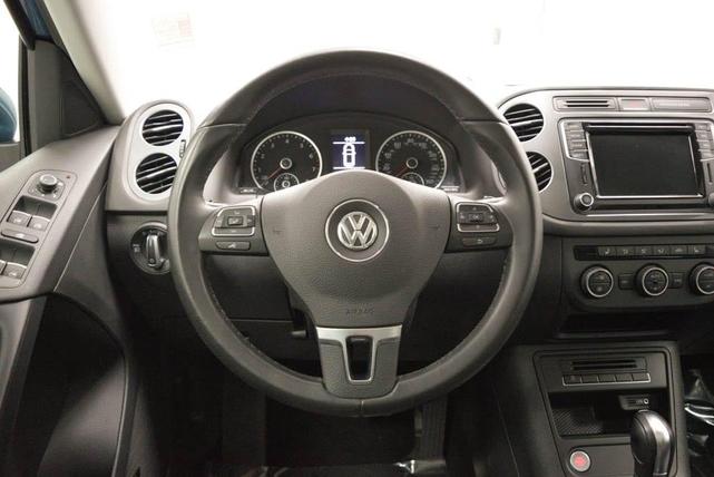 Photo of 2017 Pacific Blue Volkswagen Tiguan