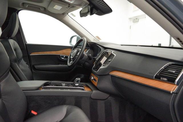 Photo of 2023 Gray Volvo XC90