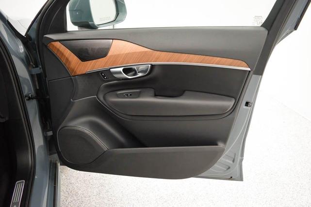 Photo of 2023 Gray Volvo XC90