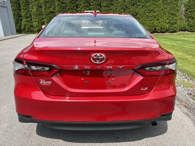 Photo of 2023 Supersonic Red Toyota Camry