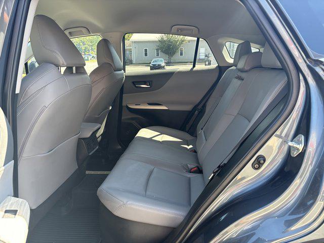 Photo of 2023 Coastal Gray Metallic Toyota Venza