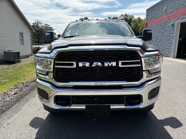 Photo of 2024 Granite Crystal Metallic Clearcoat RAM 2500