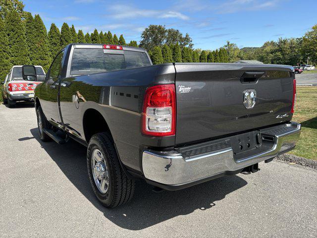 Photo of 2024 Granite Crystal Metallic Clearcoat RAM 2500