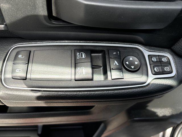 Photo of 2024 Granite Crystal Metallic Clearcoat RAM 2500