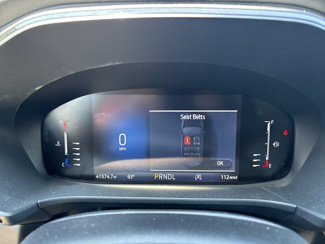 Photo of 2023 Silver Metallic Ford Escape