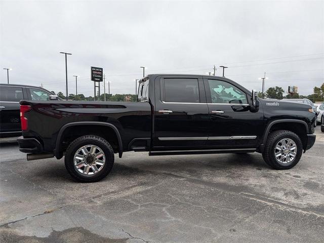 Photo of 2024 Black Chevrolet Silverado 2500