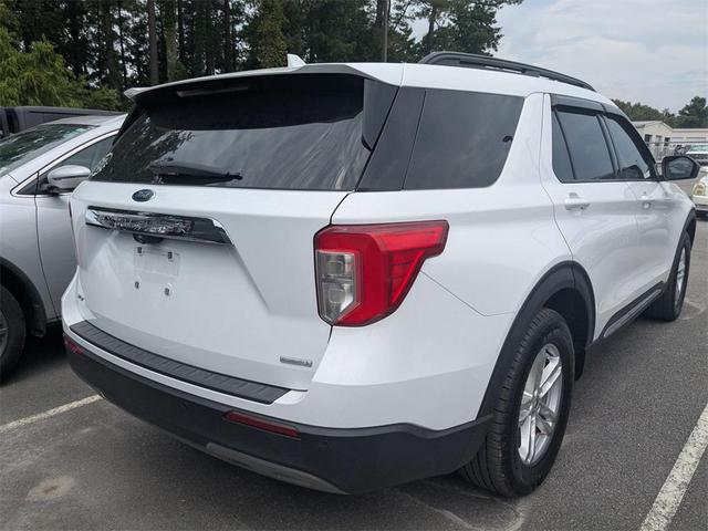 Photo of 2020 Oxford White Ford Explorer