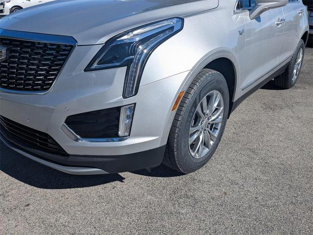 Photo of 2020 Radiant Silver Metallic Cadillac XT5