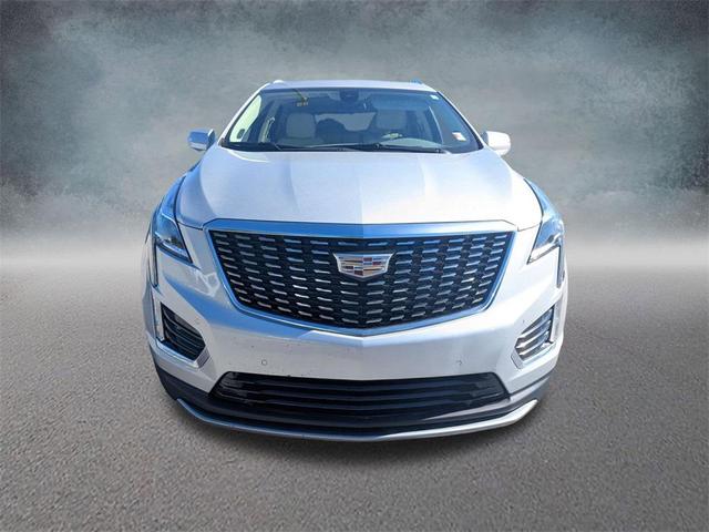Photo of 2020 Radiant Silver Metallic Cadillac XT5