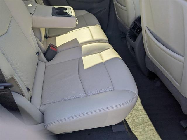 Photo of 2020 Radiant Silver Metallic Cadillac XT5