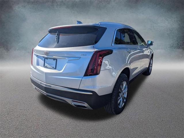 Photo of 2020 Radiant Silver Metallic Cadillac XT5