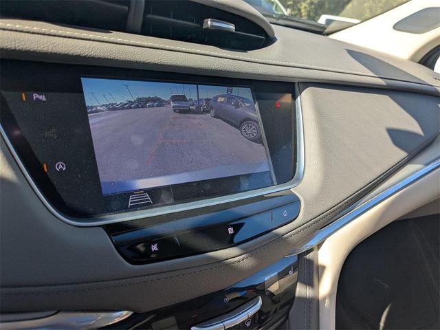 Photo of 2020 Radiant Silver Metallic Cadillac XT5