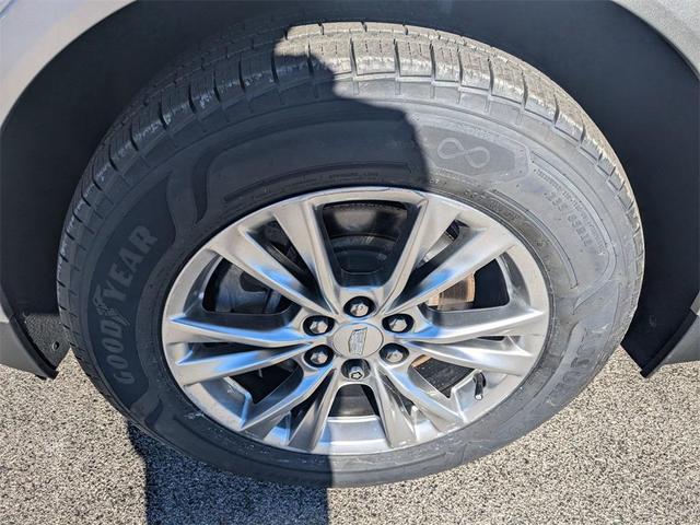 Photo of 2020 Radiant Silver Metallic Cadillac XT5