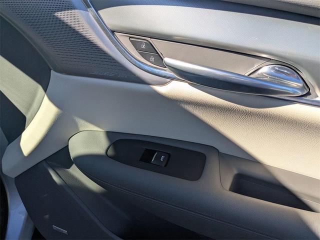 Photo of 2020 Radiant Silver Metallic Cadillac XT5