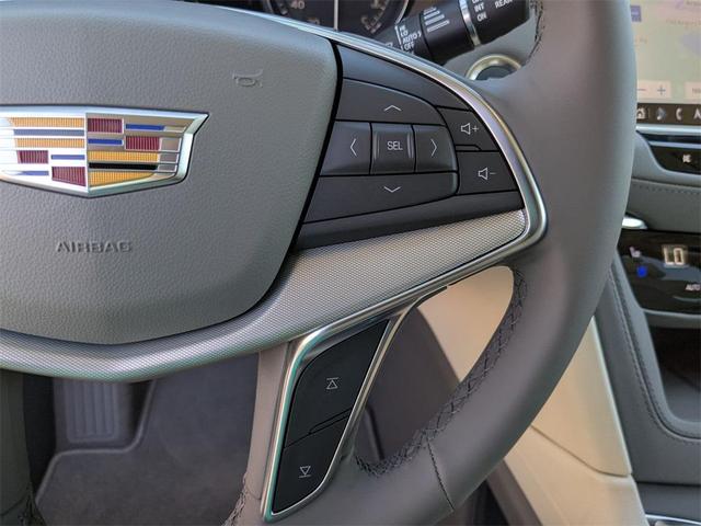 Photo of 2025 Argent Silver Metallic Cadillac XT5