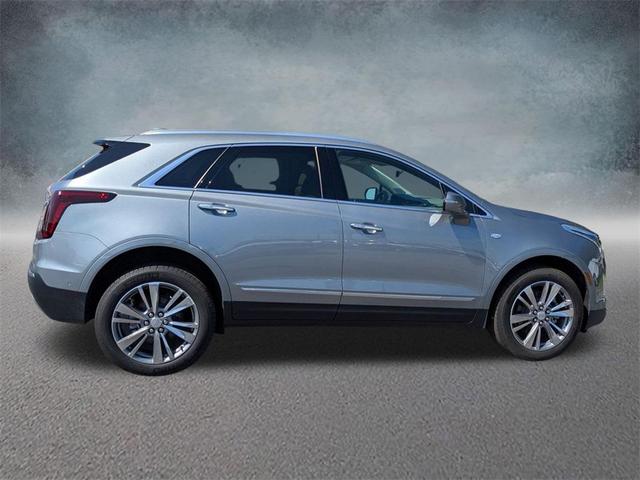 Photo of 2025 Argent Silver Metallic Cadillac XT5