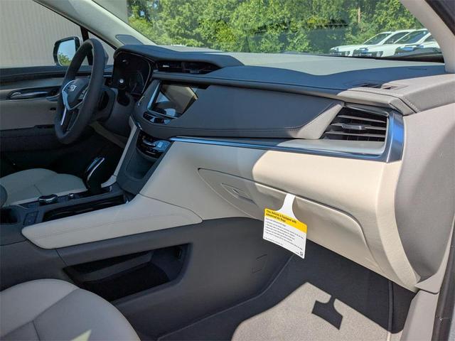 Photo of 2025 Argent Silver Metallic Cadillac XT5