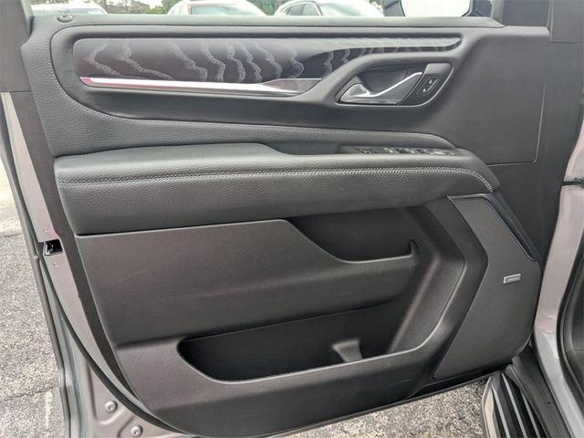 Photo of 2023 Sterling Metallic GMC Yukon XL