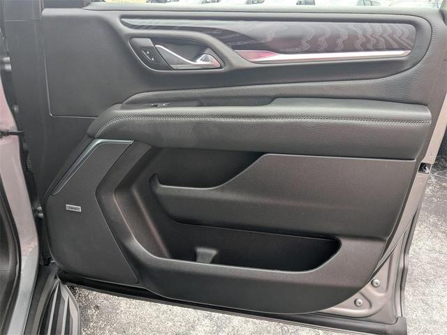 Photo of 2023 Sterling Metallic GMC Yukon XL