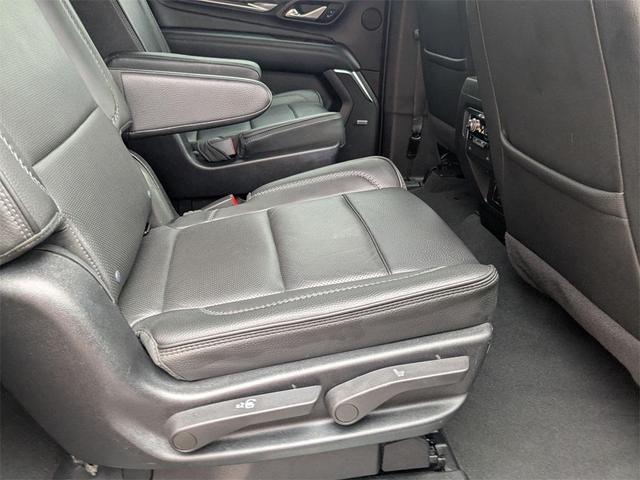 Photo of 2023 Sterling Metallic GMC Yukon XL