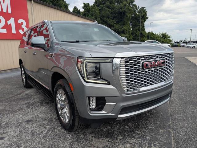 Photo of 2023 Sterling Metallic GMC Yukon XL