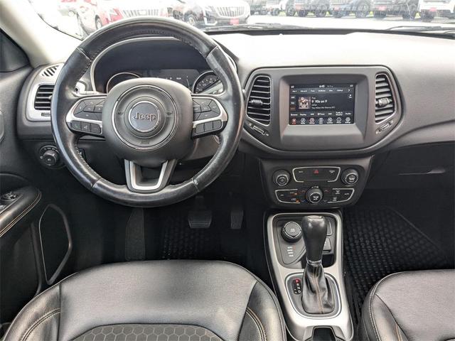 Photo of 2020 Diamond Black Crystal Pearlcoat Jeep Compass