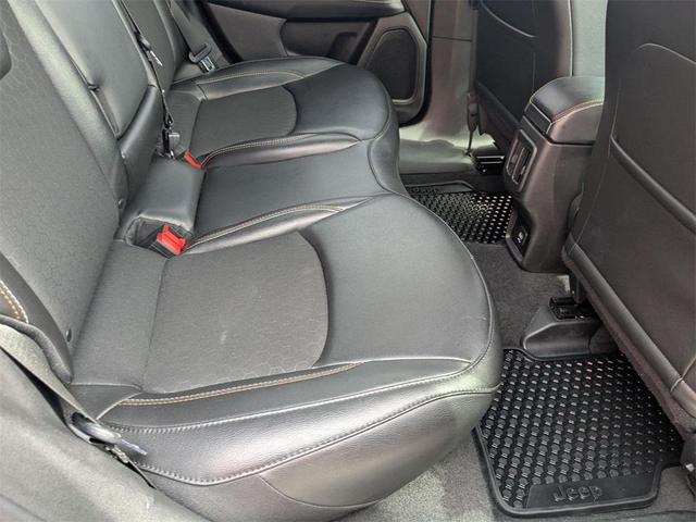 Photo of 2020 Diamond Black Crystal Pearlcoat Jeep Compass