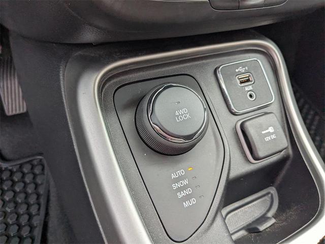 Photo of 2020 Diamond Black Crystal Pearlcoat Jeep Compass