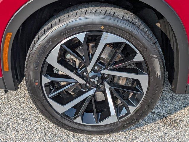 Photo of 2023 Diamond Red Mitsubishi Outlander