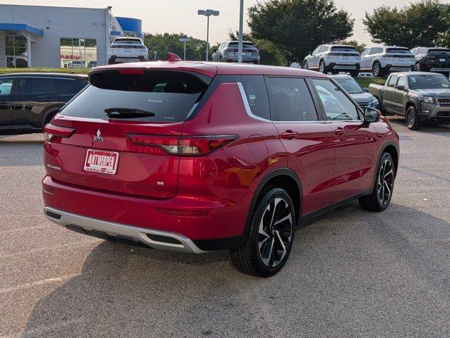 Photo of 2023 Diamond Red Mitsubishi Outlander
