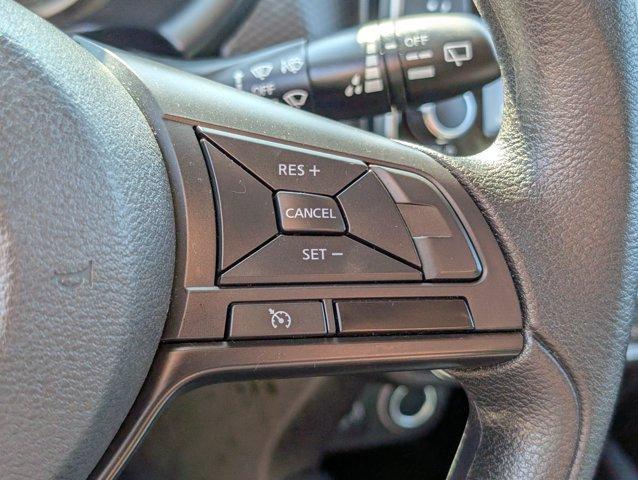 Photo of 2023 Super Black Nissan Kicks