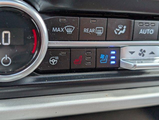 Photo of 2024 Agate Black Metallic Ford Expedition