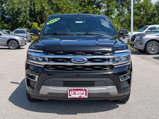 Photo of 2024 Agate Black Metallic Ford Expedition