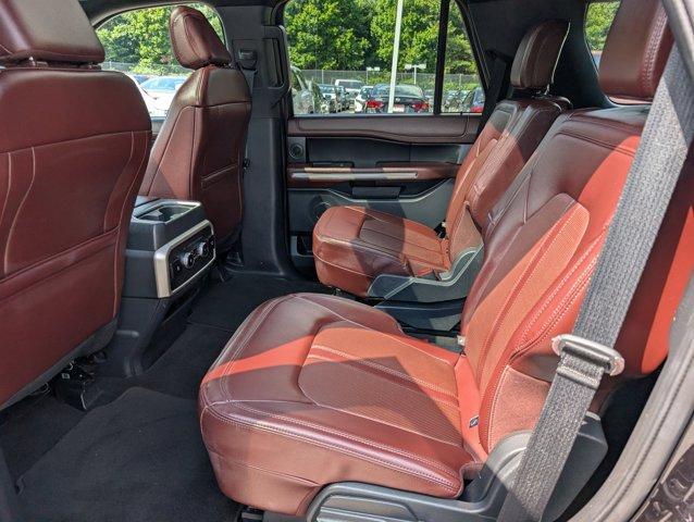 Photo of 2024 Agate Black Metallic Ford Expedition