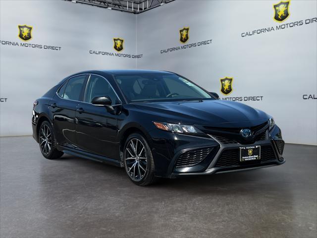 Photo of 2023 Midnight Black Metallic Toyota Camry
