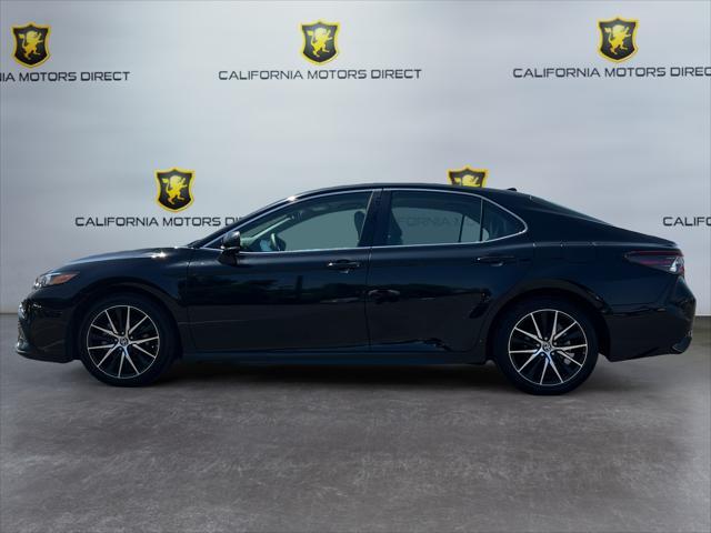 Photo of 2023 Midnight Black Metallic Toyota Camry