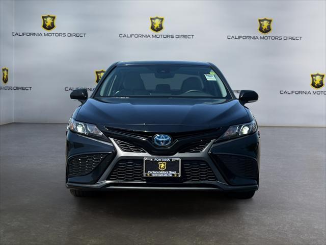 Photo of 2023 Midnight Black Metallic Toyota Camry