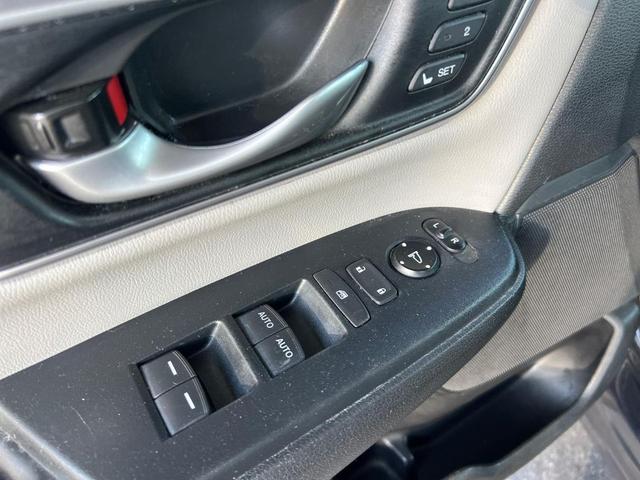 Photo of 2018 Gunmetal Metallic Honda CR-V