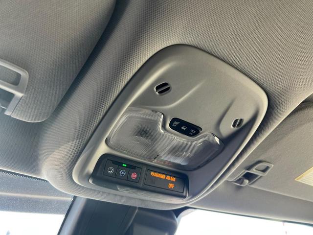 Photo of 2023 Summit White Chevrolet Trailblazer