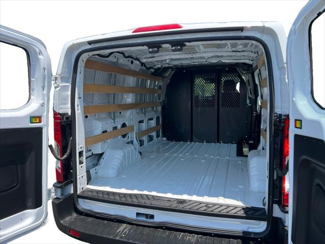 Photo of 2023 OXFORD WHITE Ford Transit-250