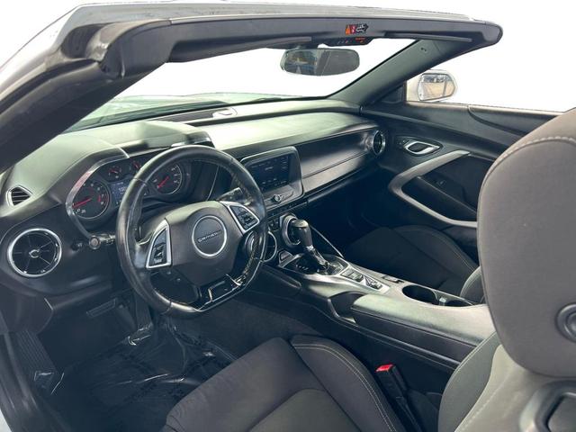 Photo of 2020 Summit White Chevrolet Camaro