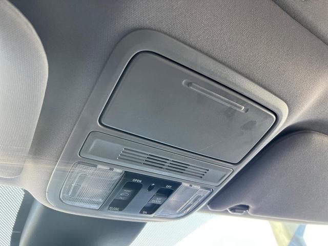 Photo of 2022 Lunar Silver Metallic Honda Odyssey