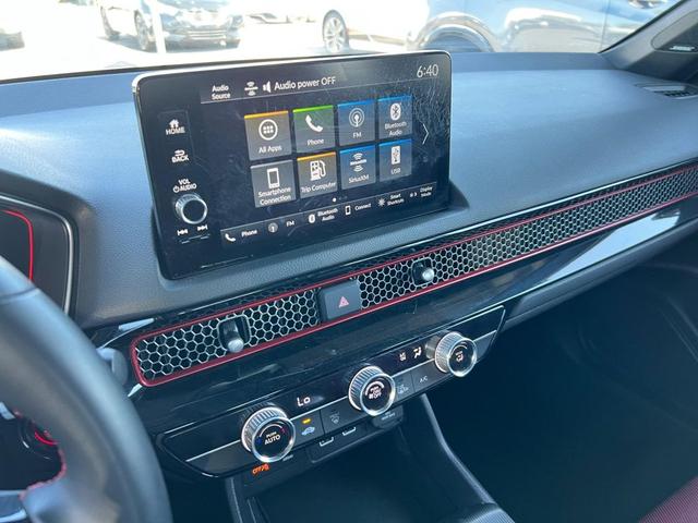 Photo of 2024 Black Honda Civic Si