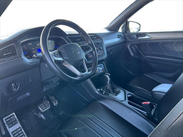 Photo of 2023 Silver Metallic Volkswagen Tiguan