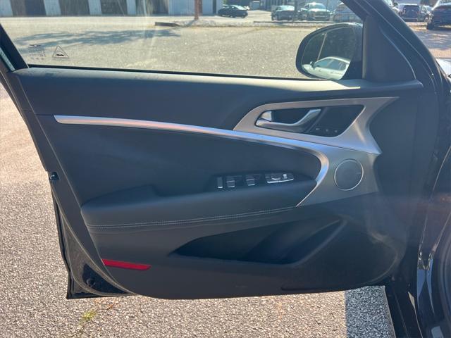 Photo of 2026 Vik Black Genesis G70