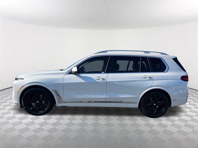 Photo of 2023 Mineral White Metallic BMW X7