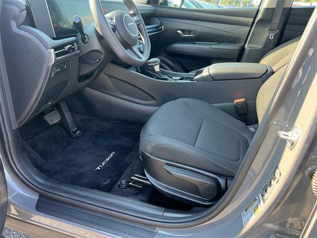 Photo of 2025 Hampton Gray Hyundai TUCSON