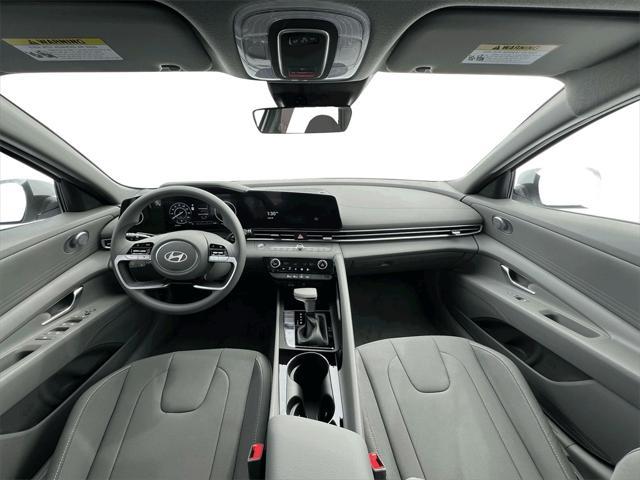 Photo of 2025 Abyss Black Hyundai ELANTRA HEV