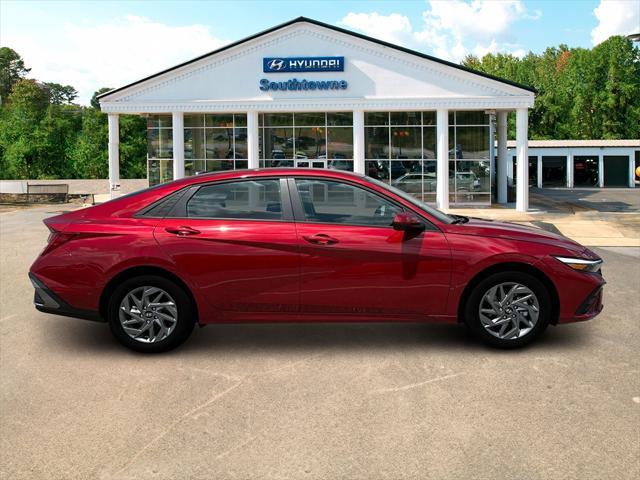 Photo of 2025 Ultimate Red Hyundai ELANTRA HEV