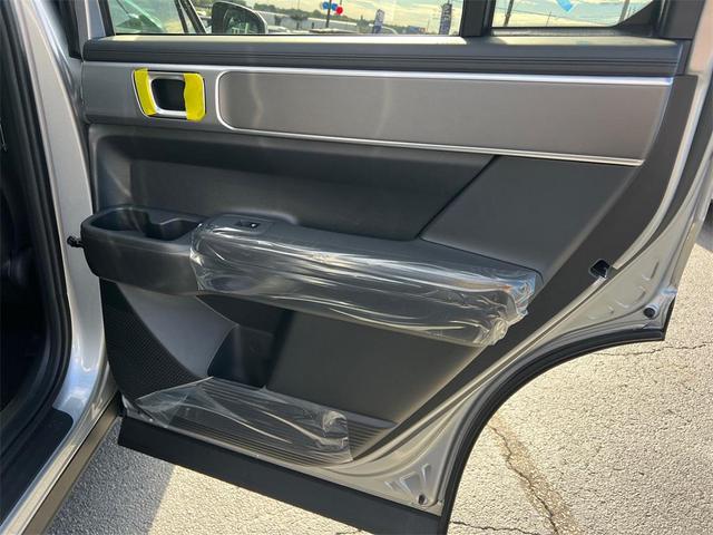 Photo of 2026 Shimmering Silver Hyundai SANTA FE